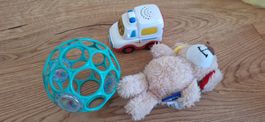Baby Spielzeug Set: Teddy, Stapelturm, Rettungswagen, oBall