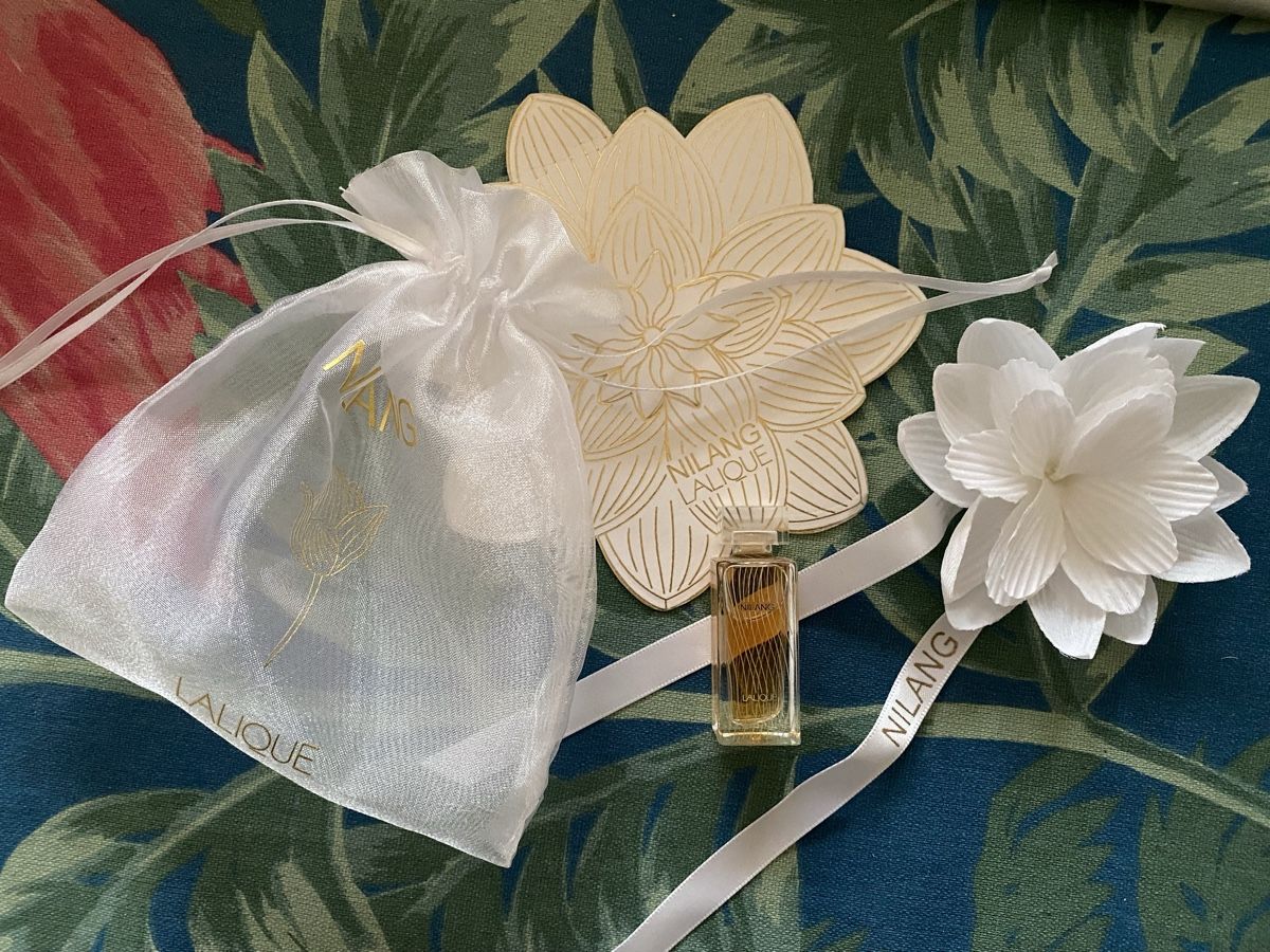 Lalique Parfums & Eau de Toilette: Miniature Nilang de Lalique – Neuf avec emballage d'origine à Bouveret par wes_7zll