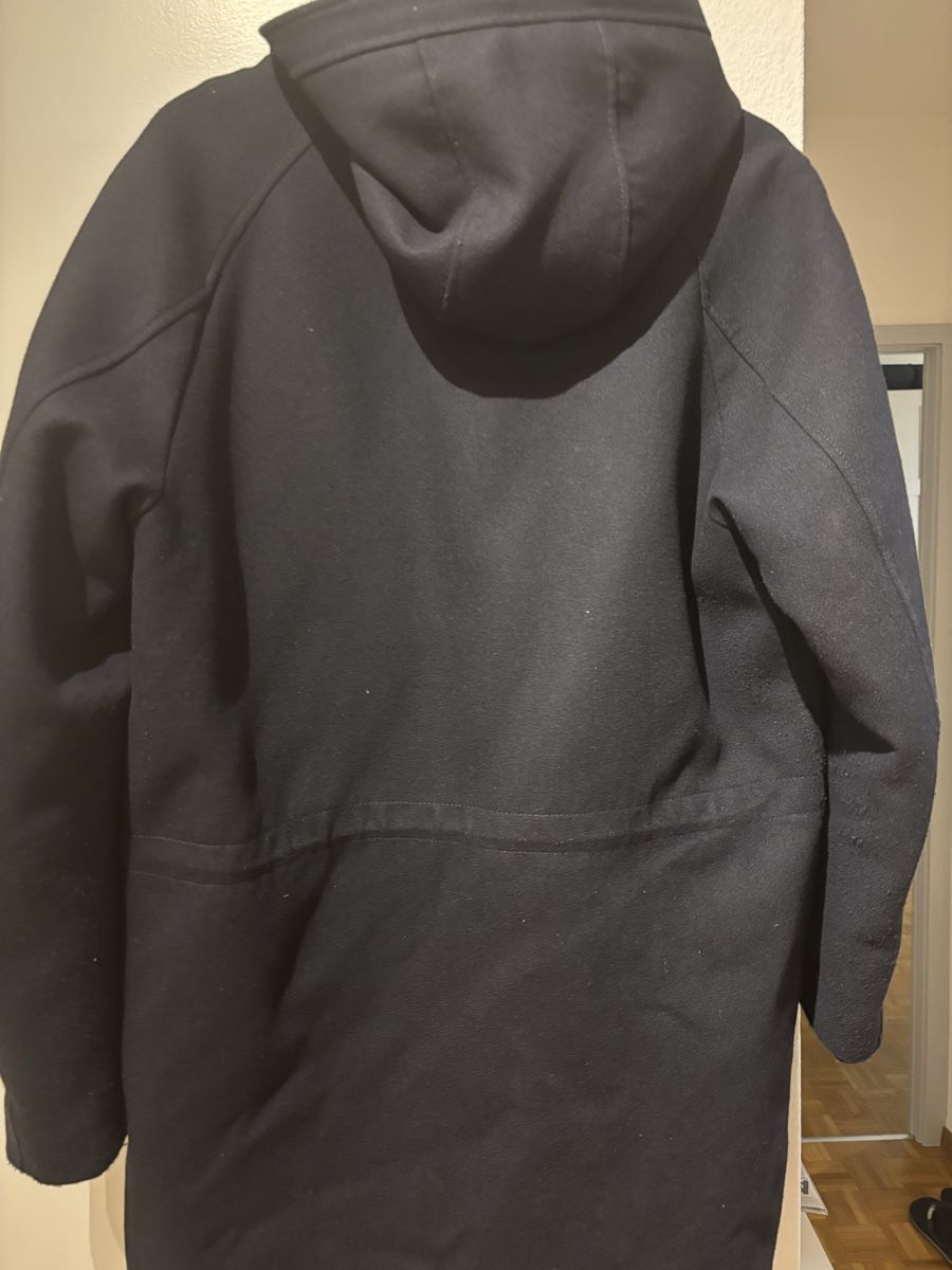 Cos Manteaux: Manteau COS noir capuche taille 46 – D'occasion à GENÈVE par Gaasss 1