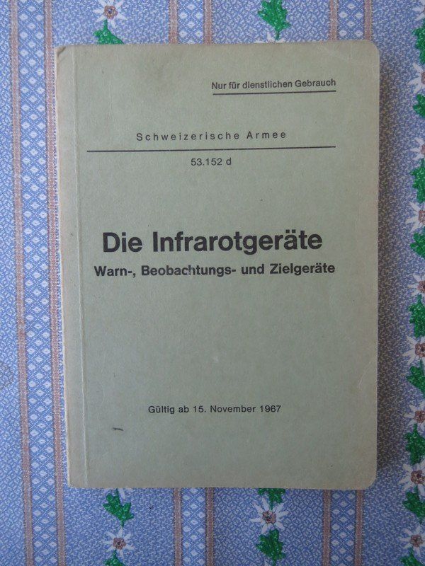 Libri: Schweizer Armee Reglement 2xInfrarotgeräte 1956+1967 – Usato da Olten venduto da Maniac63 2