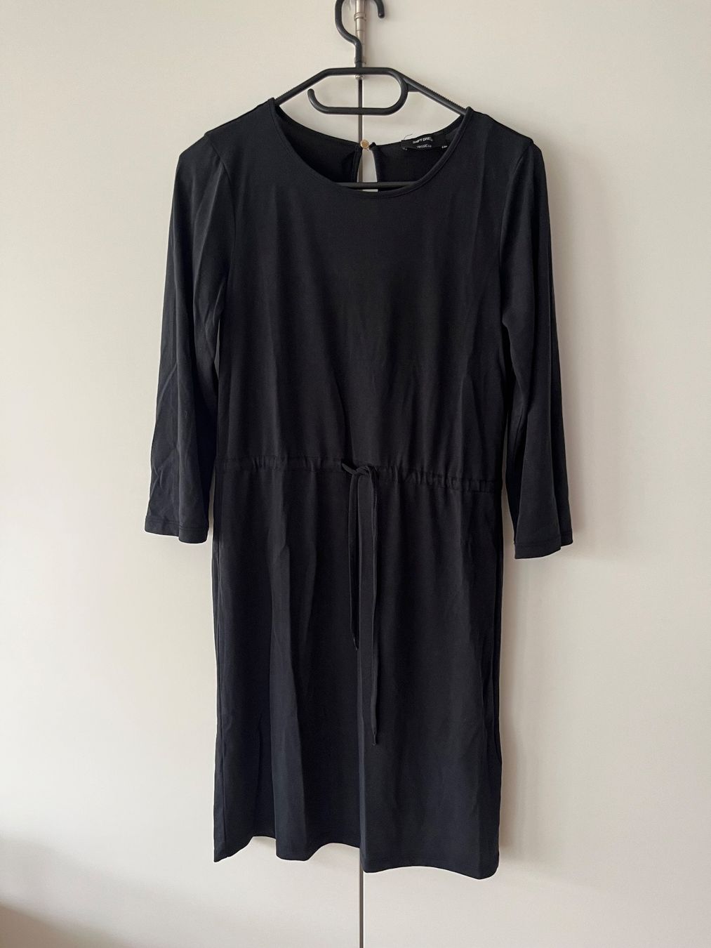 C&A Kleider: C&A Shift Kleid Freizeit casual schwarz-grau XS Modal – Gebraucht aus Gümligen von blackberrys