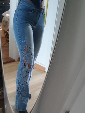 Vintage Y2K Schlagjeans mit Stickerei