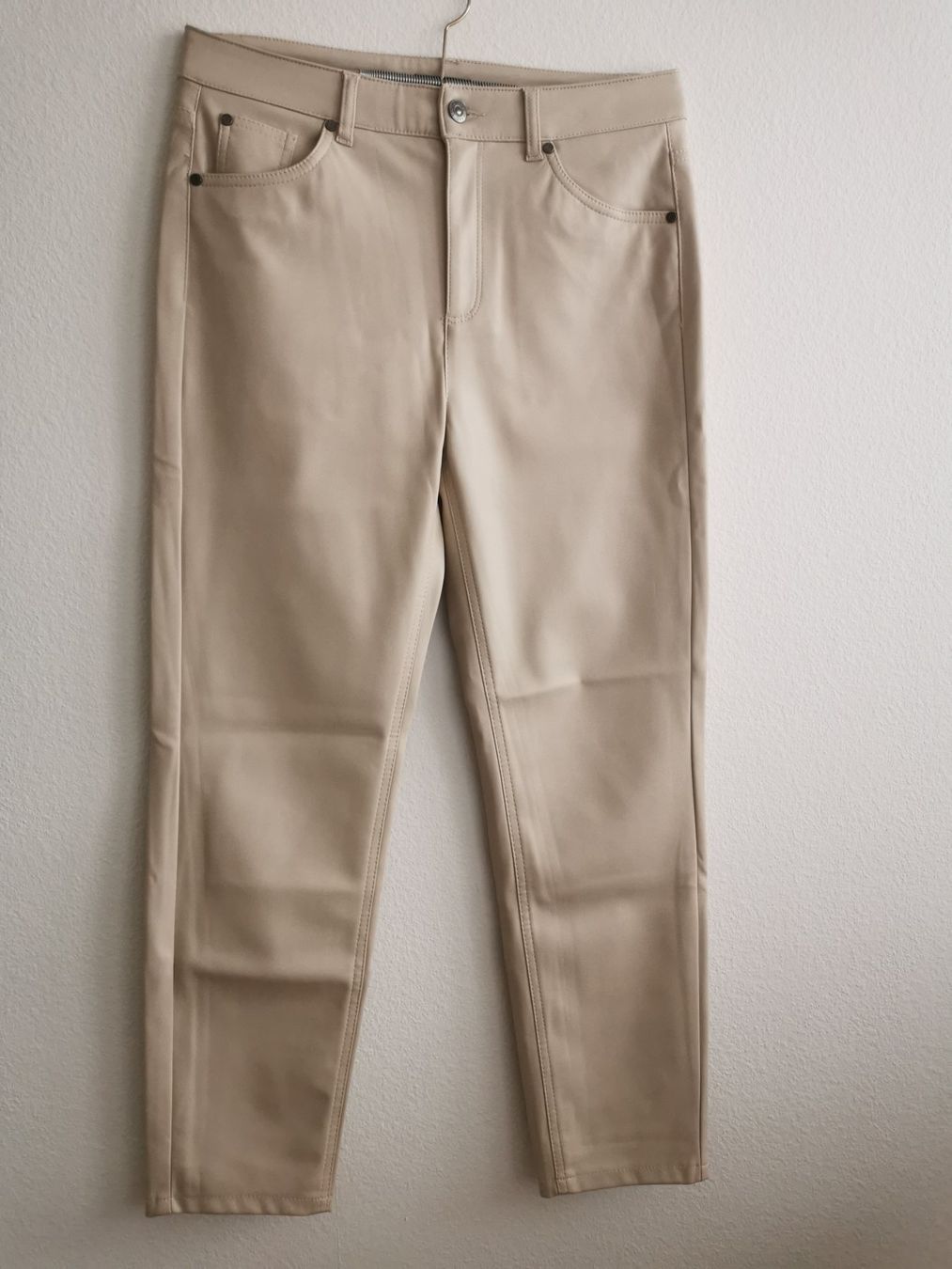 C&A Pantaloni: Damenhose kunstleder Look – Usato da Ebikon venduto da Oahu19
