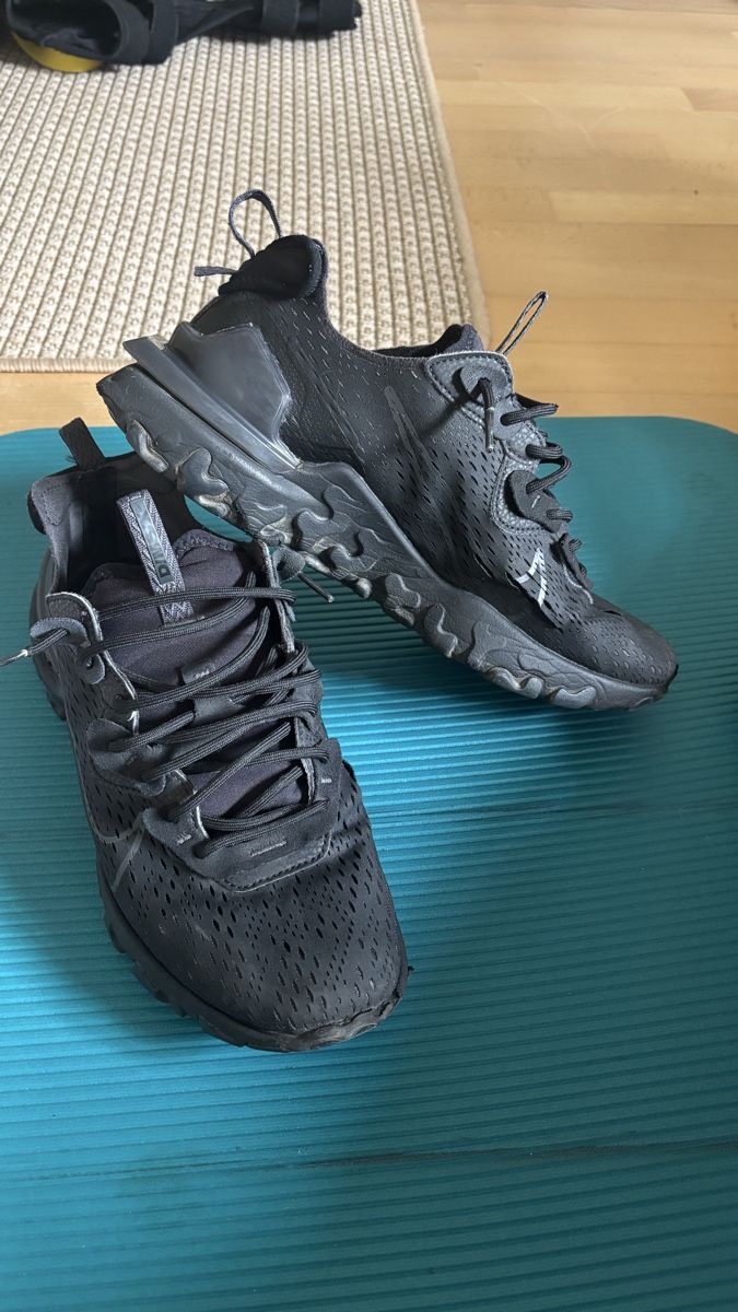 Nike Scarpe da uomo: Nike React Vision, Gr. 43, Top Zustand, Schwarz, CH! – Usato da Wangen ZH venduto da lin_q2yn