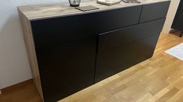 Kommode schwarz/Holzoptik mit 4 Schubladen gute Zustand