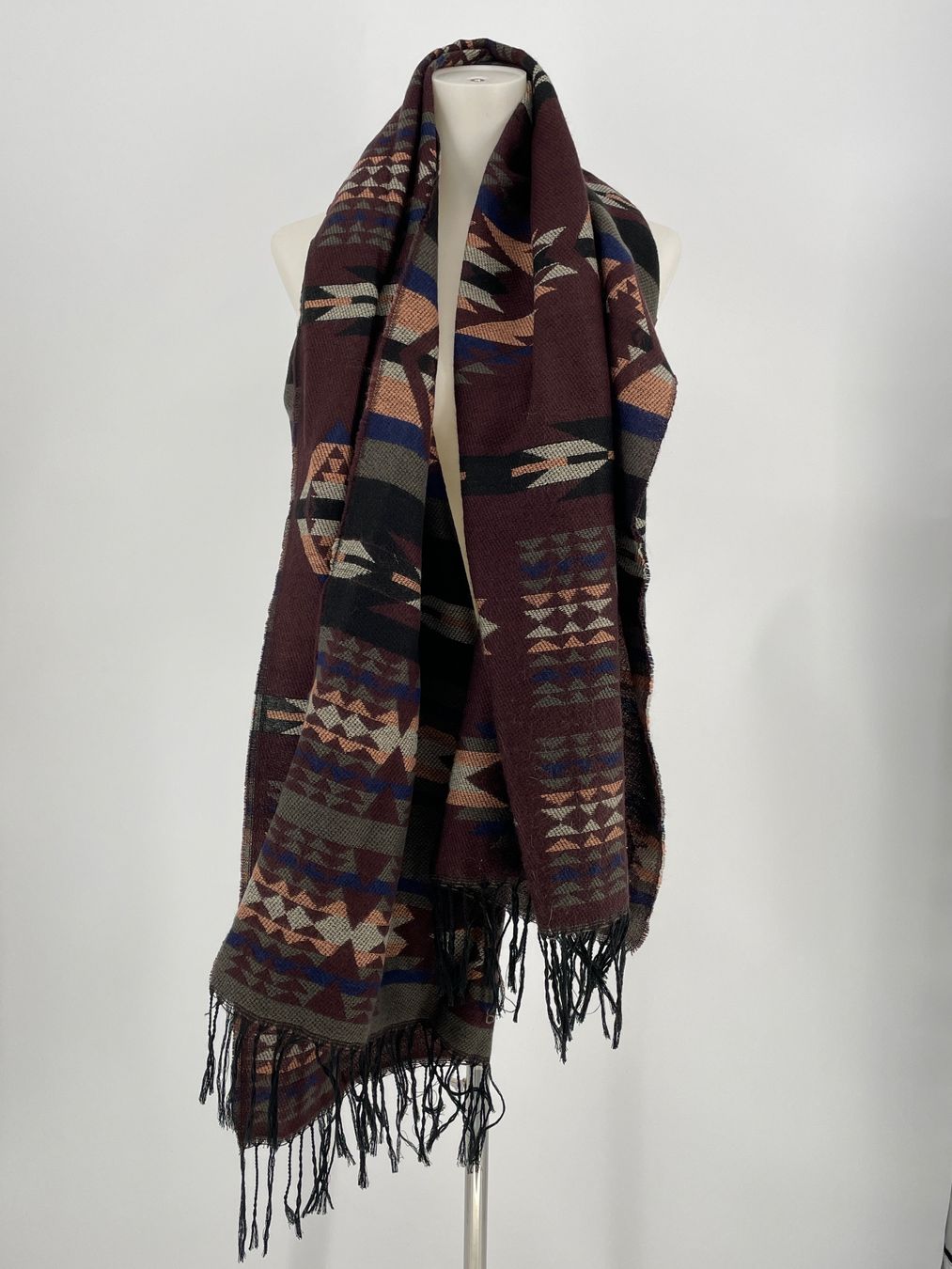 Foulard & Sciarpe: Schal mit Fransen, Ethno Muster – Usato da Auenstein venduto da moin.