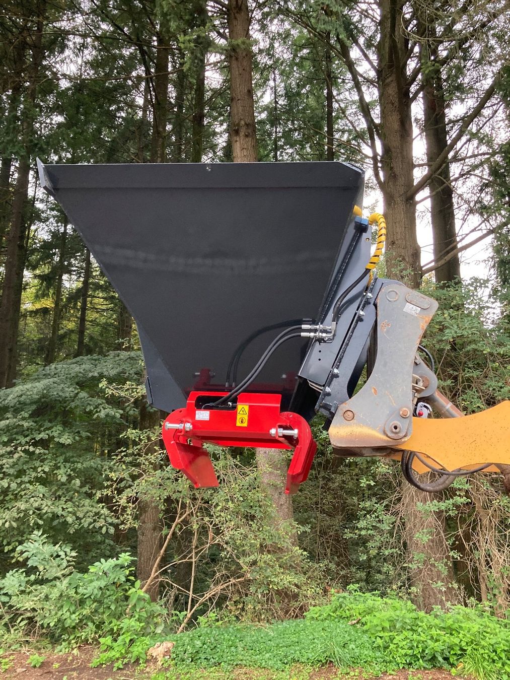 Altro per industria metallurgica: Big-Bag Abfüll-Schaufel oder Verlade-Trichter – Nuovo e nell'imballaggio originale da Unteriberg venduto da Drummer86