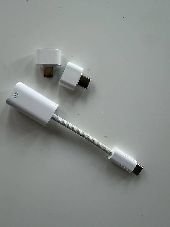 Cavi: Apple Verbindungsstück – Usato da Uznach venduto da Drafensteiner