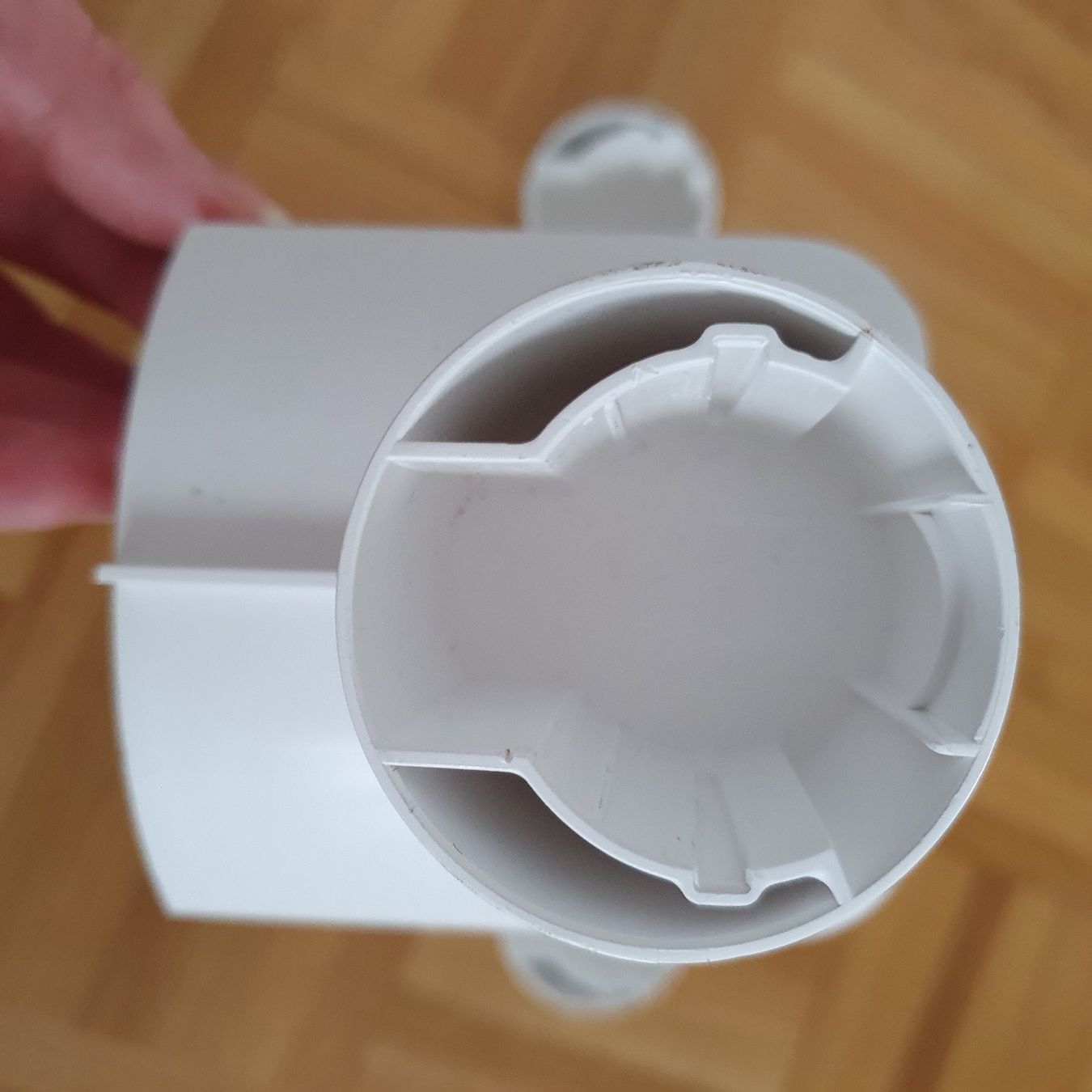 Sonstige Dekorationen & Accessoires: Support murale pour aspirateur akku – Gebraucht aus Prilly von RoDyRe 4