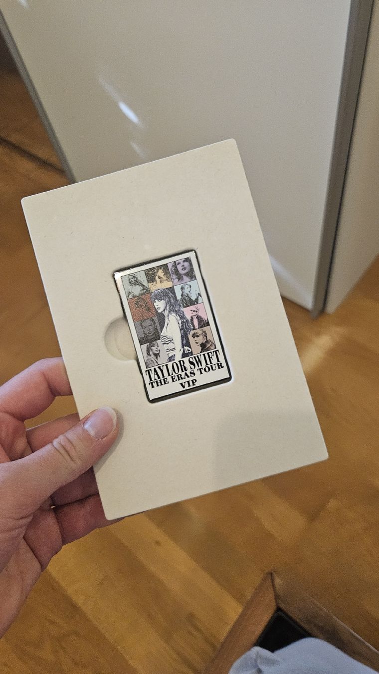 Cartes à collectionner: Taylor Swift Eras Tour Box  – Neuf (Voir description) à Zürich par mad_f9nk 3