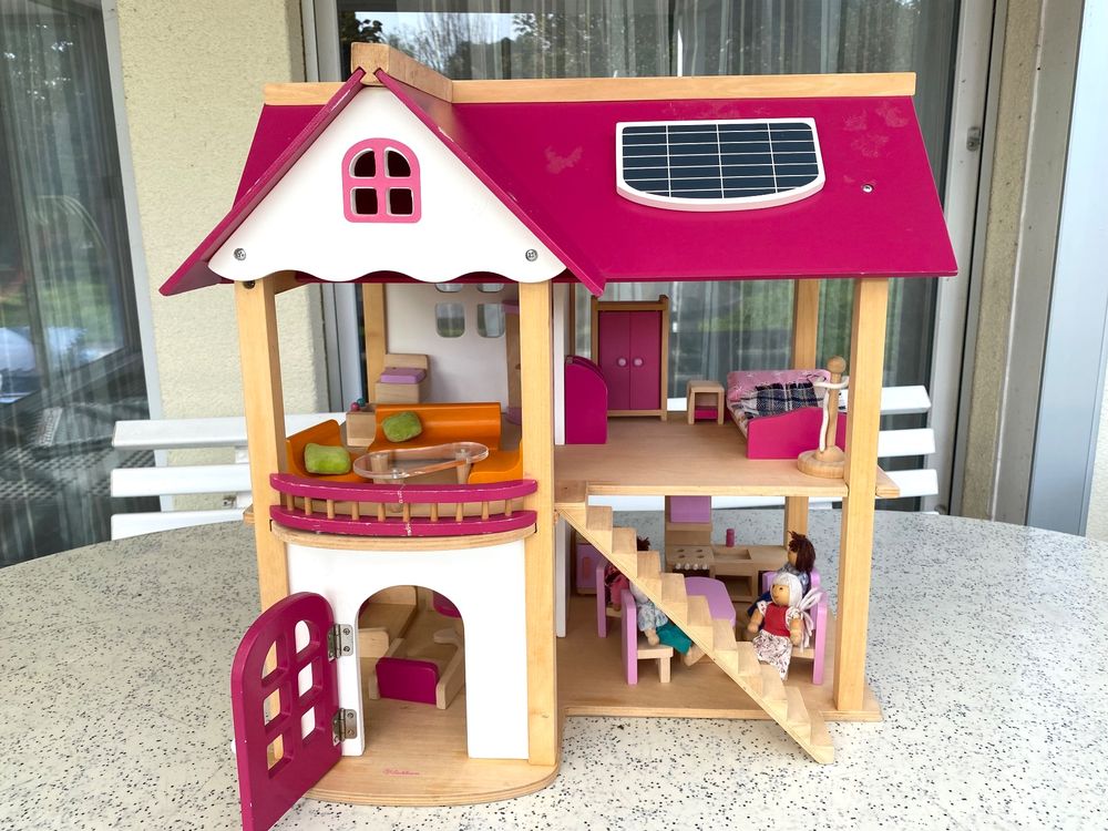Le Toy Van - H150 - FSC-zertifiziertes Kirschbaum-Puppenhaus aus Holz, Alter 3, für Mädchen, 3 Etagen, B 64 x B 41 x H 92 cm, mit interner Treppe, zu öffnenden Fenstern und Türen, Montessori