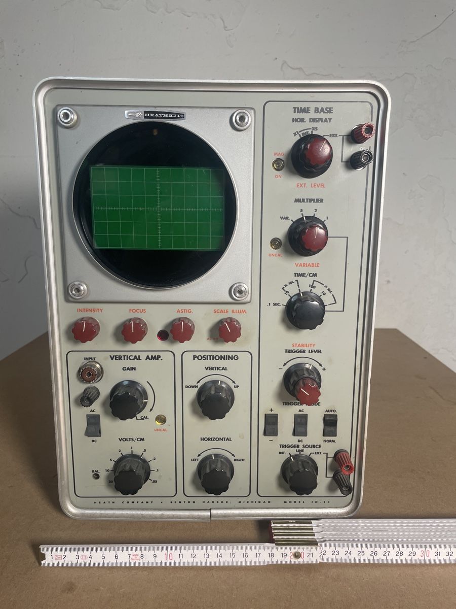 Heathkit Mesurer: Oscilloscope Heathkit Model 10-14 911 – Défectueux à Fribourg par JohnB4 5