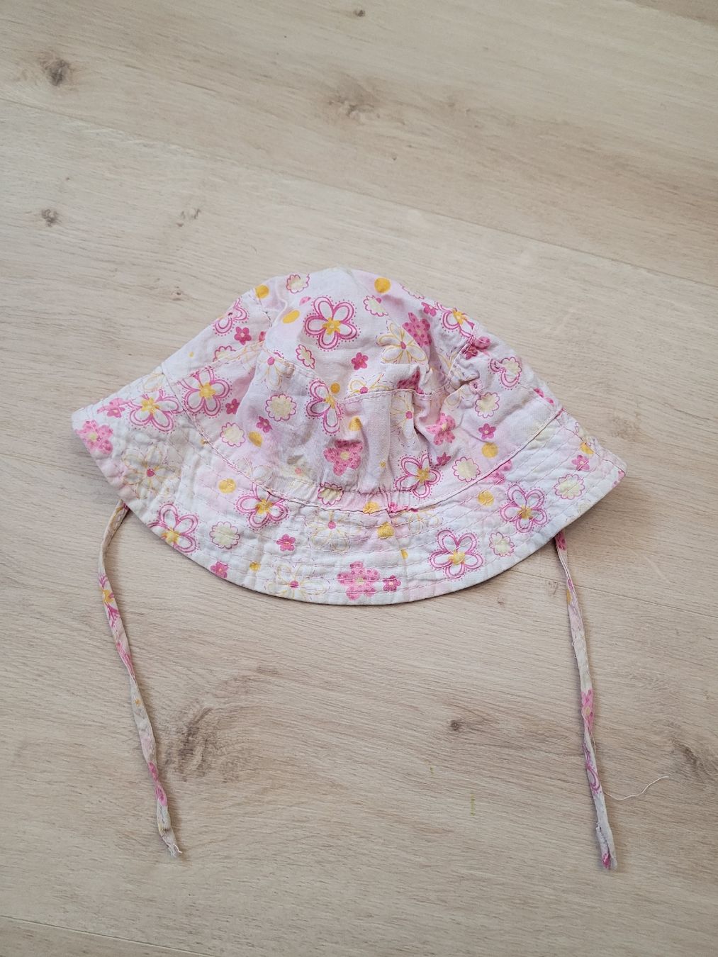 Altro abbigliamento per bambina: Sonnenhut ca. Gr.80 – Usato da Lupsingen venduto da sta_wgg5 1