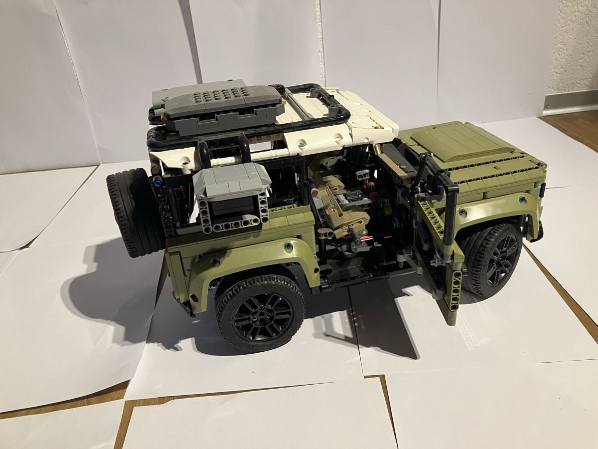 Lego Jeux de construction: Lego technic land rover devender42110 ohne Sticker  – D'occasion à Oberbütschel par cheuae 6