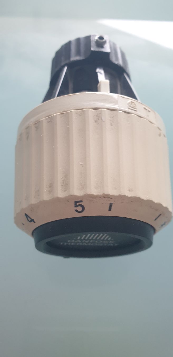 Danfoss Heizung: 11 Danfoss Thermostat Heizkörperventile gebraucht – Gebraucht aus Wollerau von Hansjuerg2 1