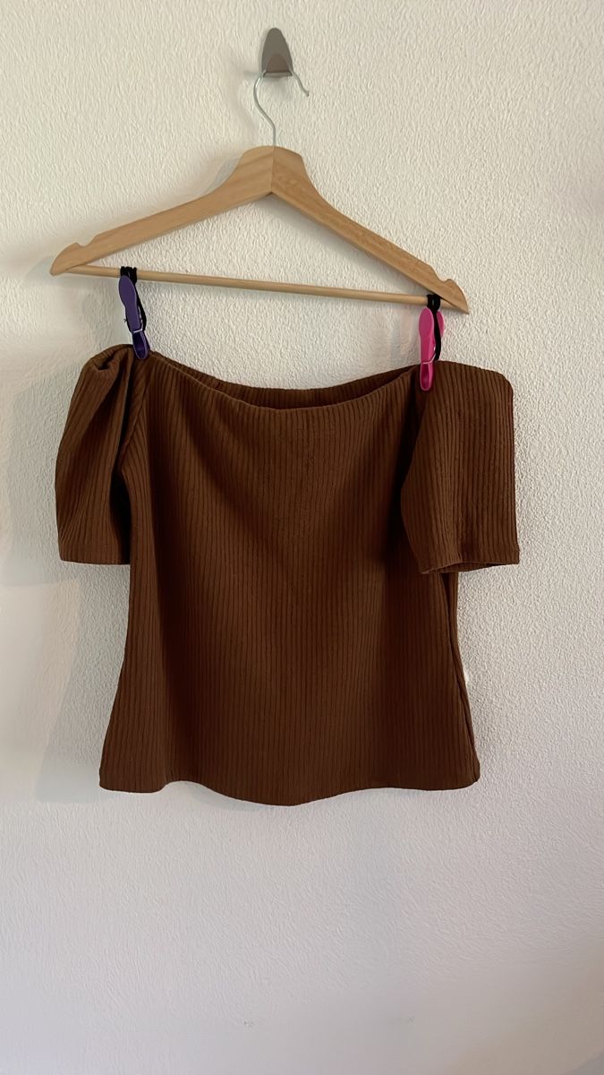 H&M Tops: Haut marron épaules dénudées – Neu (gemäss Beschreibung) aus Martigny von mar_p55z