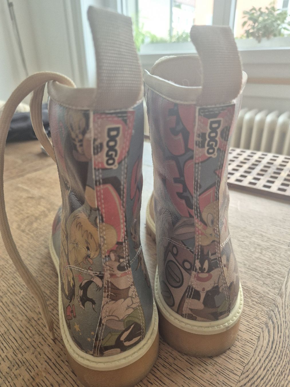 Scarpe da uomo: Stiefel Looney Tunes – Nuovo (secondo la descrizione) da Bern venduto da cfc3 3