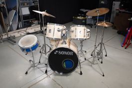 Sonor Force 2000 Schlagzeugset komplett mit Paiste Becken