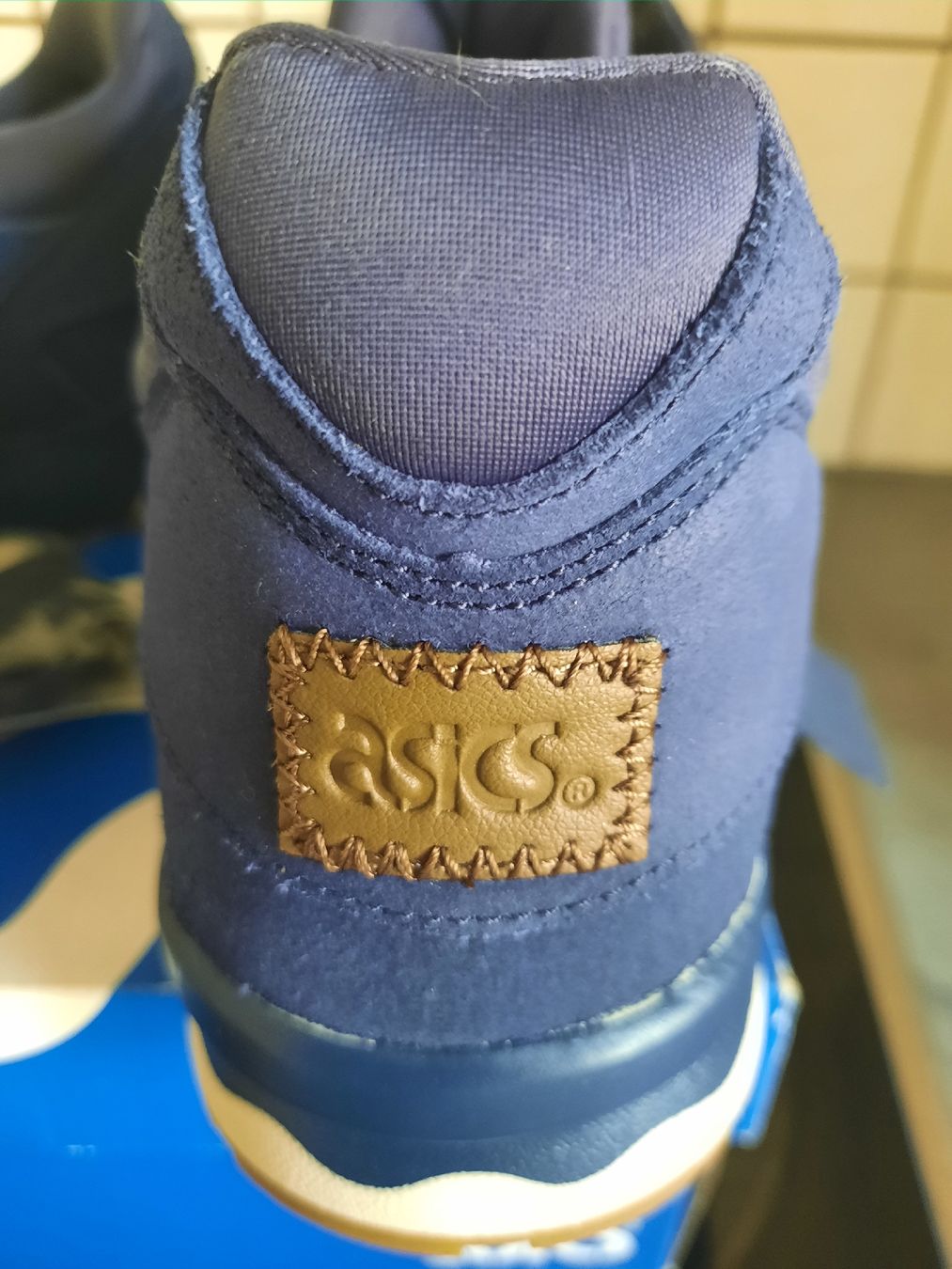 Asics Scarpe da uomo: ASICS,  Made in JAPAN. Pointure 44. – Nuovo e nell'imballaggio originale da Le Locle venduto da marylise01 3