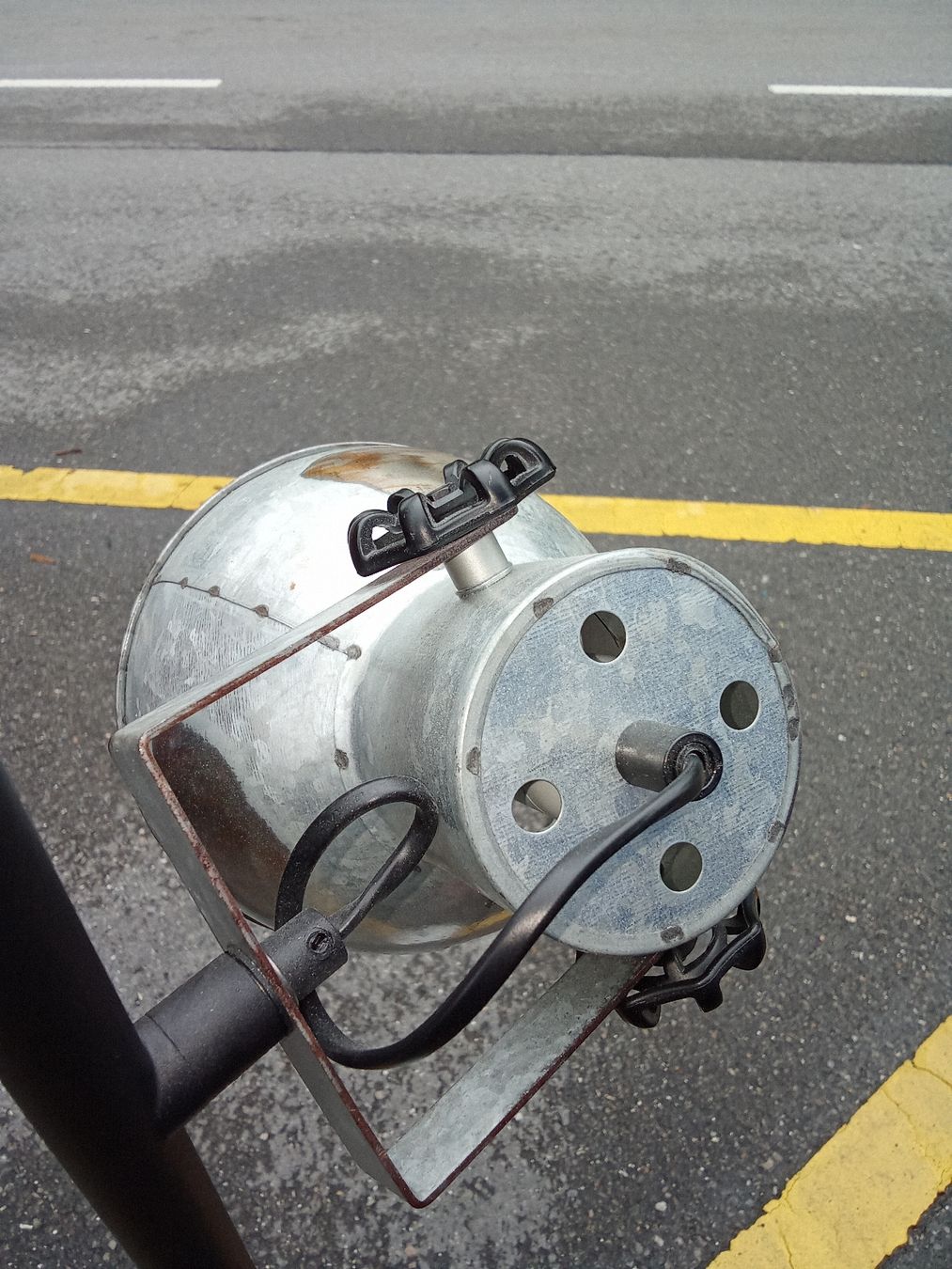 Lampade: Stehlampe Metall Industrie Design – Usato da Erstfeld venduto da Tomalov 3