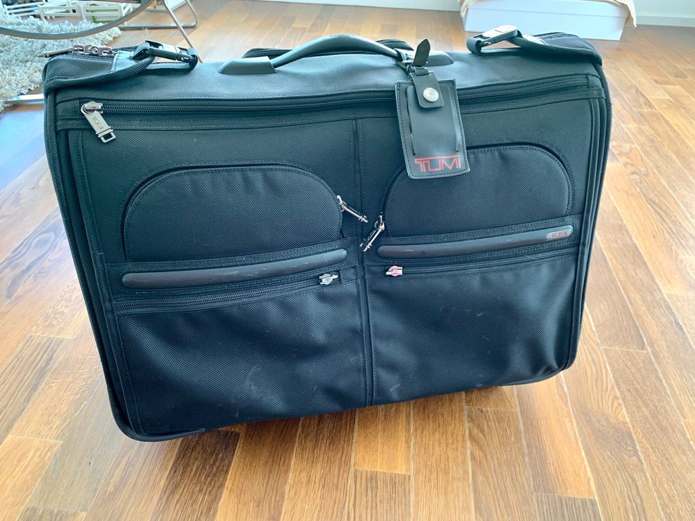 TUMI CarryOn Garment Bag Luggage Kaufen auf Ricardo