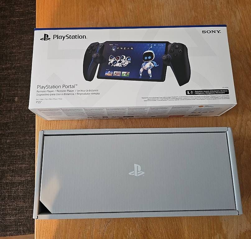Manettes: Playstation Portal Neuwertig – D'occasion à Effingen par Mates53 2