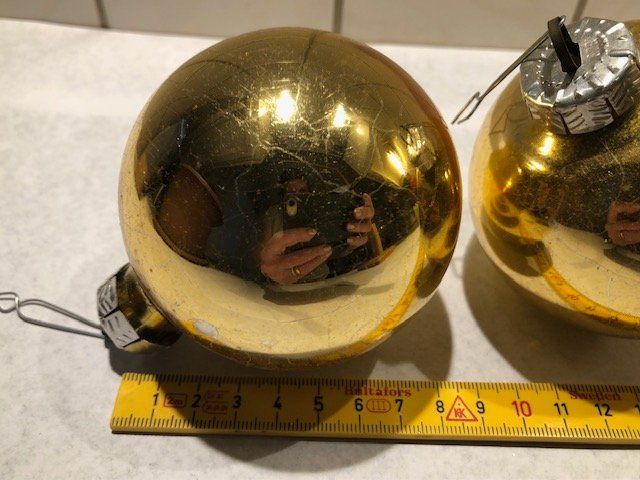 Tutte le decorazioni: Duo ältere, goldfarbene Weihnachtskugeln – Usato da Gossau/ZH venduto da amazonas66 2