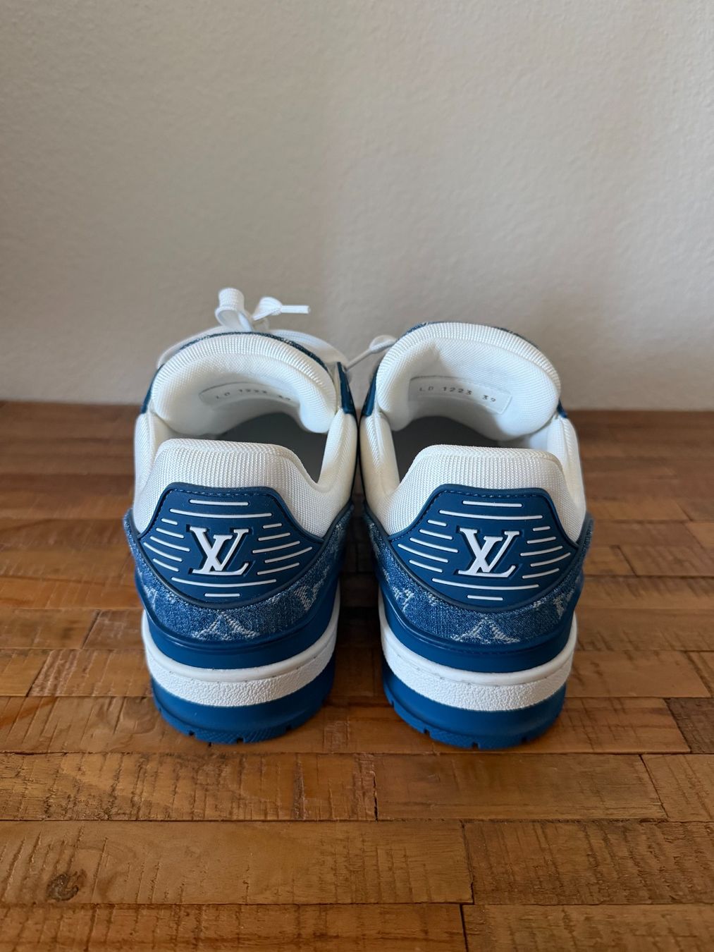 Louis Vuitton Scarpe da uomo: Louis Vuitton LV Trainer Denim Blue Gr.39 – Nuovo (secondo la descrizione) da Zürich venduto da flexzhr 3