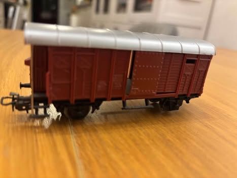 Märklin Modellini di ferrovie: Wagon Märklin chocolat  – Usato da Orbe venduto da car_8grw 3