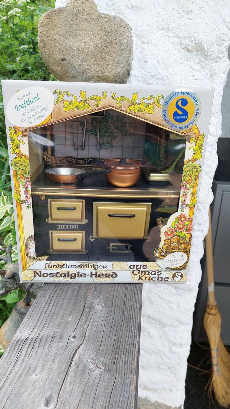 Spielzeuge: Petite cuisinière de dînette, rétro – Neu und originalverpackt aus Marsens von fakia 2