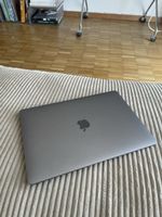 Apple MacBook Air 13 Zoll 2019 guter Zustand