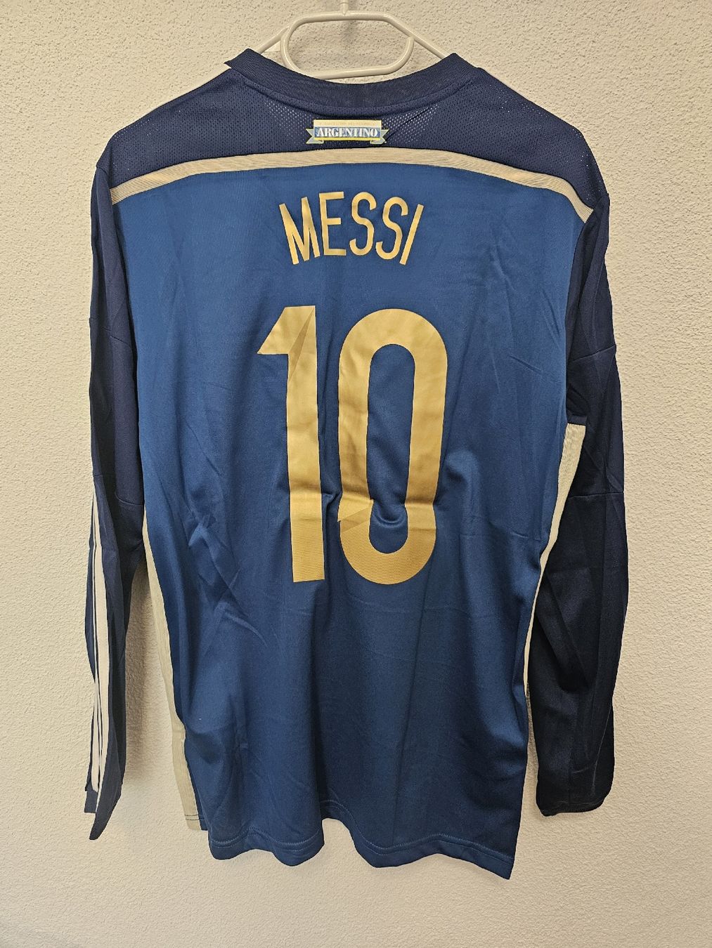 Canottiere & Pantaloni: Argentinien Langarmtrikot WM 2014 – Nuovo (secondo la descrizione) da Rickenbach LU venduto da LichterWelt 1