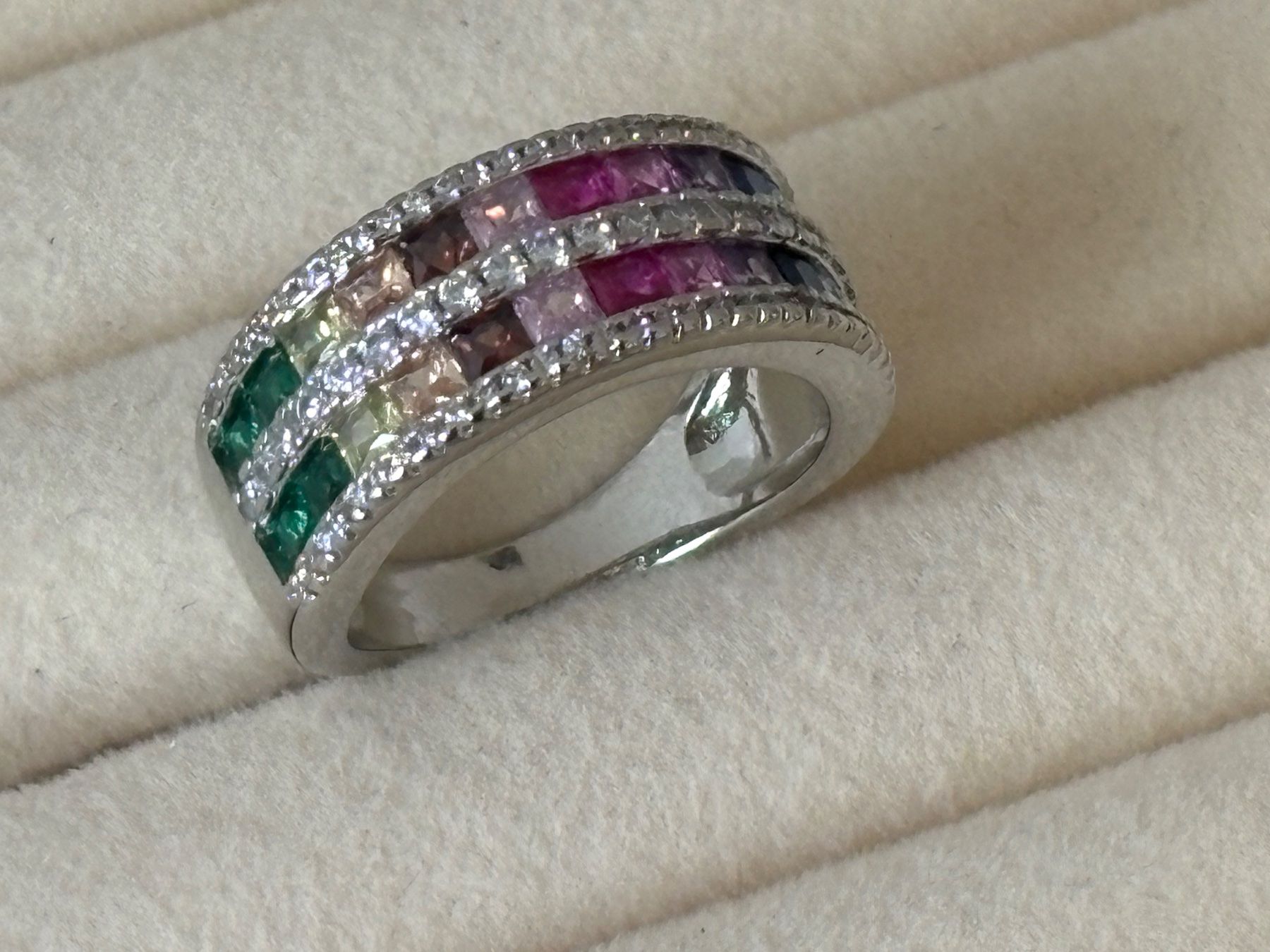 Anelli: Luxus Elegante gr18/8 Ring Zirkonia Multicolore Farbe:silber – Nuovo (secondo la descrizione) da Biel-Bienne venduto da Roserosse13 5