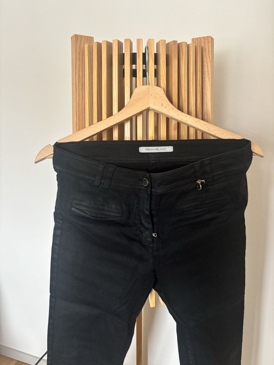 Pantaloni: Black silky pants – Usato da Zürich venduto da pikilo 1