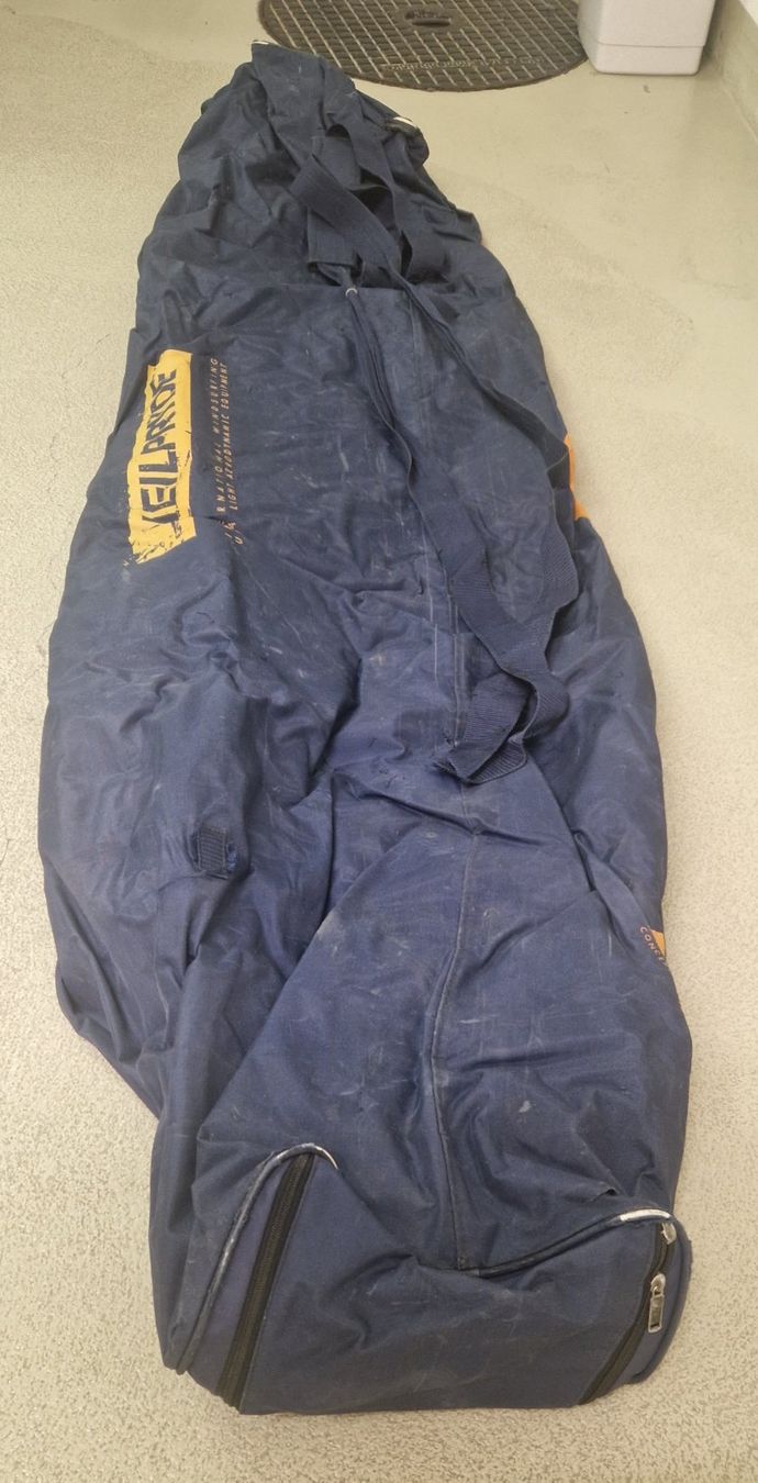 Surfen: Windsurf Segeltasche – Gebraucht aus Stans von Stockema 1