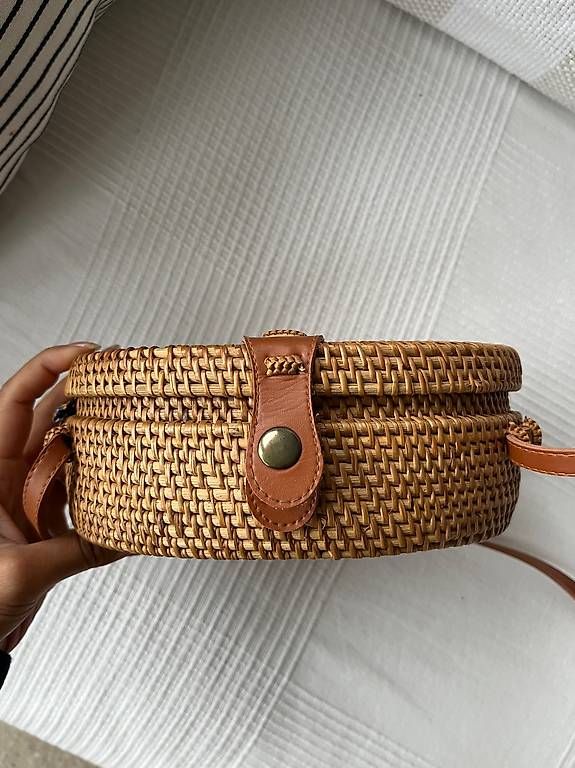 Sacs femmes: Bag in raffia good condition – D'occasion à Zürich par mai_bwh6 1