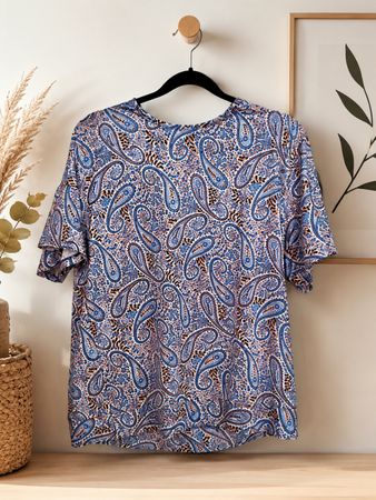 T-shirt Intimissimi motif cachemire, taille M