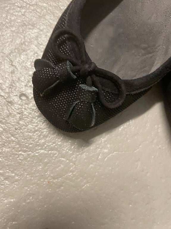 Stuart Weitzman Scarpe da donna: Stuart Weitzman Ballerinas – Usato da Zollikerberg venduto da LeonoraNuredini 2