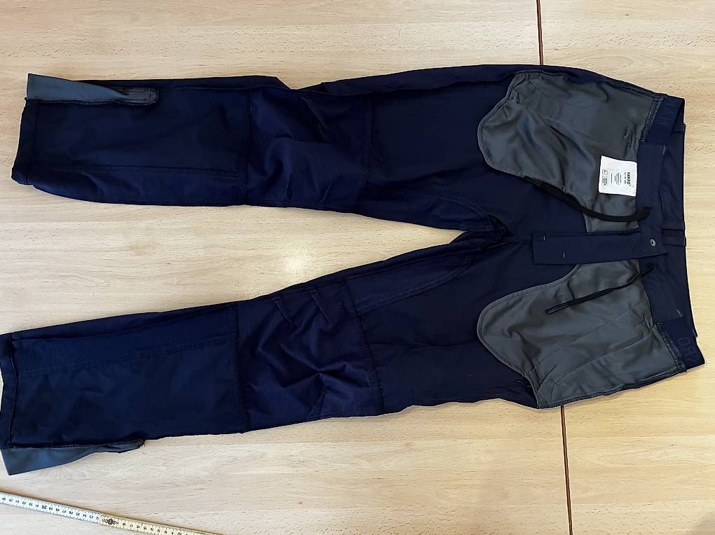 Pantaloni: Hakro Damen Arbeits / Wander /Freizeithose Gr. L neu – Nuovo (secondo la descrizione) da Spiringen venduto da brandinder 4