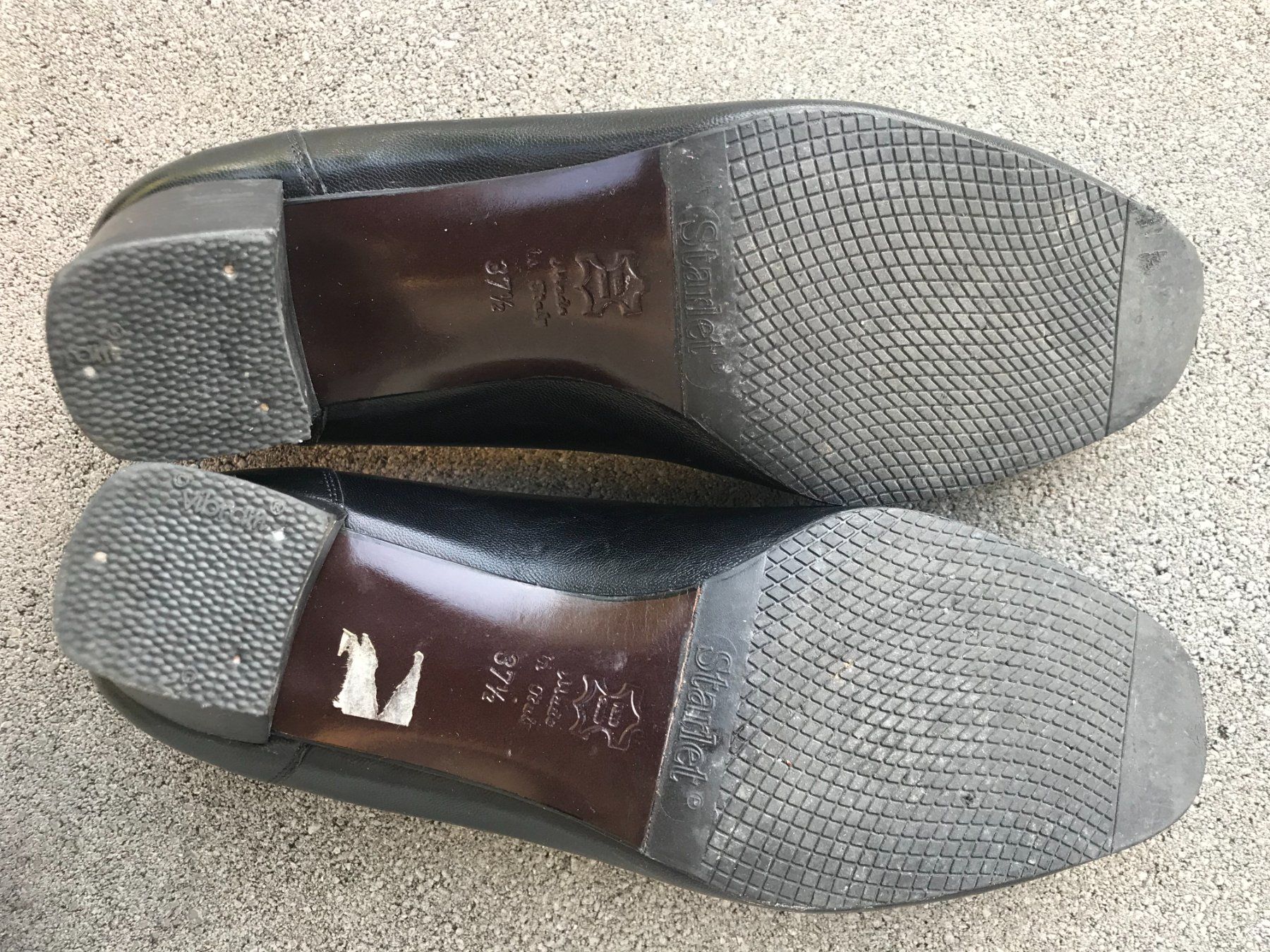 Damenschuhe: STARLET Leder Pumps Schwarz Blockabsatz Grösse 37.5 – Gebraucht aus Biberist von longimanus3 4