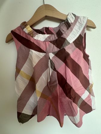 Schickes Burberry Mädchentop Gr. 116