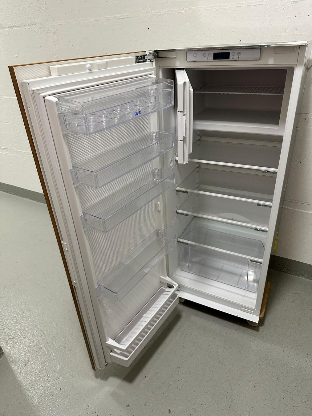 Sibir Kühlschrank: Kühlschrank Einbaukühlschrank SIBIR – Gebraucht aus Spreitenbach von Space_X