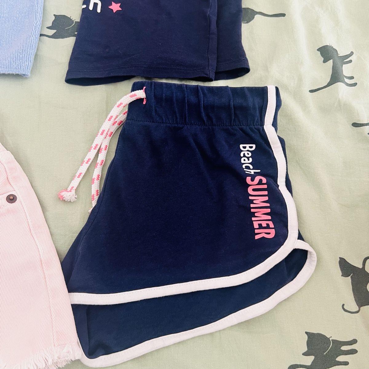 Ensembles coordonnés: Kleiderpaket Gr. 130 / 8-9 J.  – D'occasion à Meggen par mar_7r7m 4