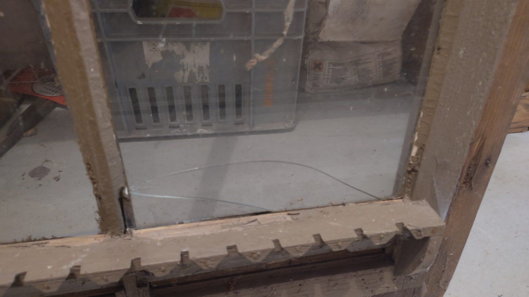 Finestre: Holzfenster drehbar – Usato da Zell LU venduto da gas_q8gc 4