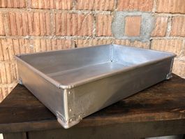 Antike Box aus Aluminium, Genietet, Aviation, schönes Design