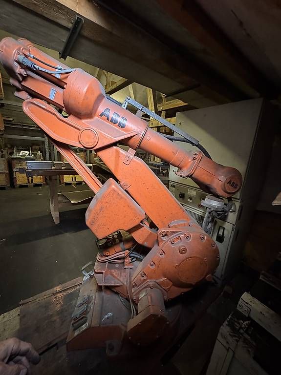 Tutte le macchine: ABB Roboter  – Usato da Grenchen venduto da Berti672 1