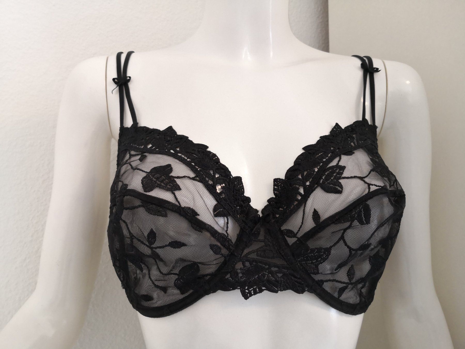 Altra biancheria intima: 🤩BARBARA SPITZEN BH SCHWARZ NEU – Nuovo (secondo la descrizione) da Olten venduto da Naja-Twins-Twins 1