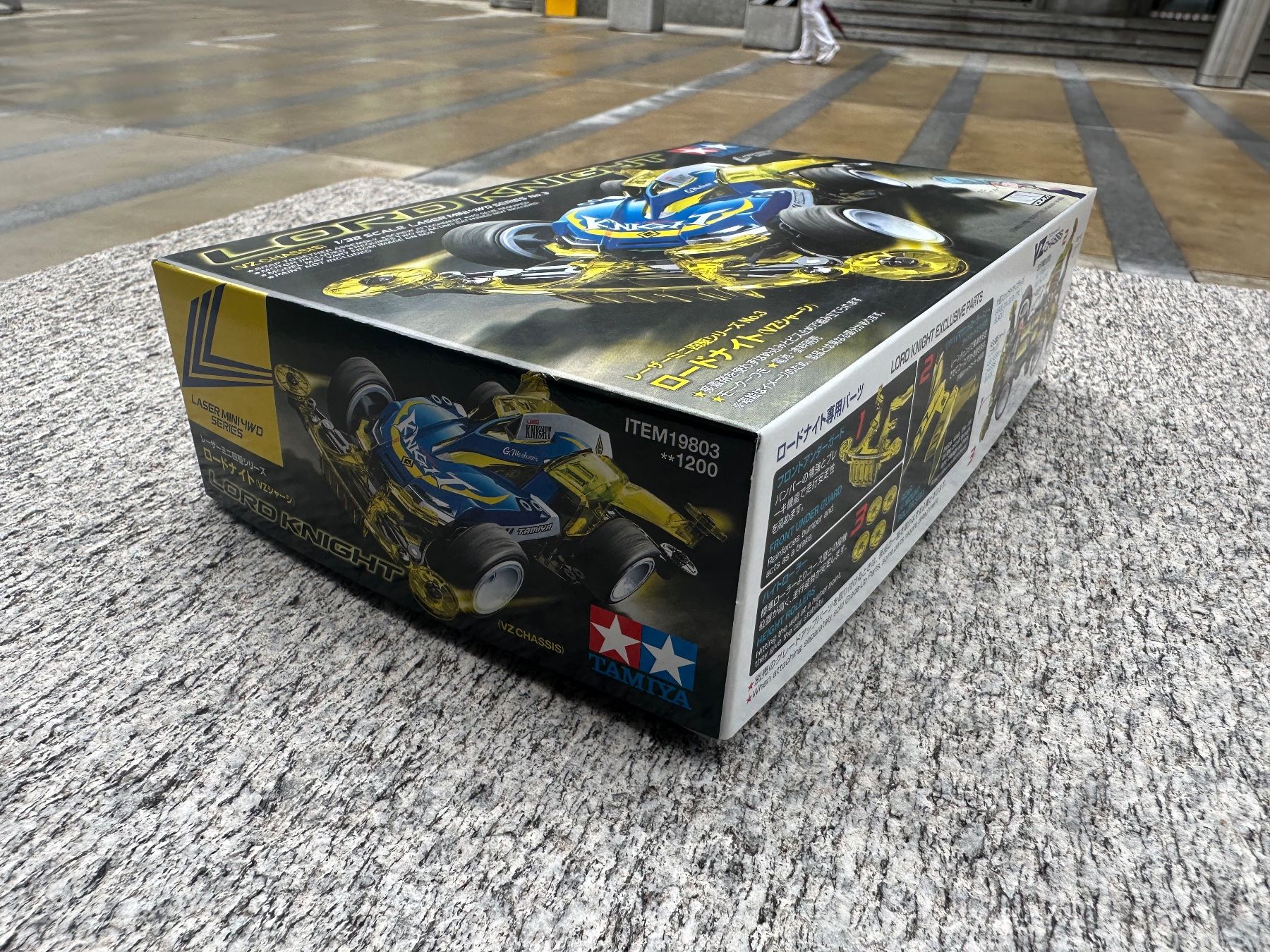 Tamiya RC Modellbau: Tamiya Mini4wd lord knight laser series – Neu und originalverpackt aus Chiasso von  1