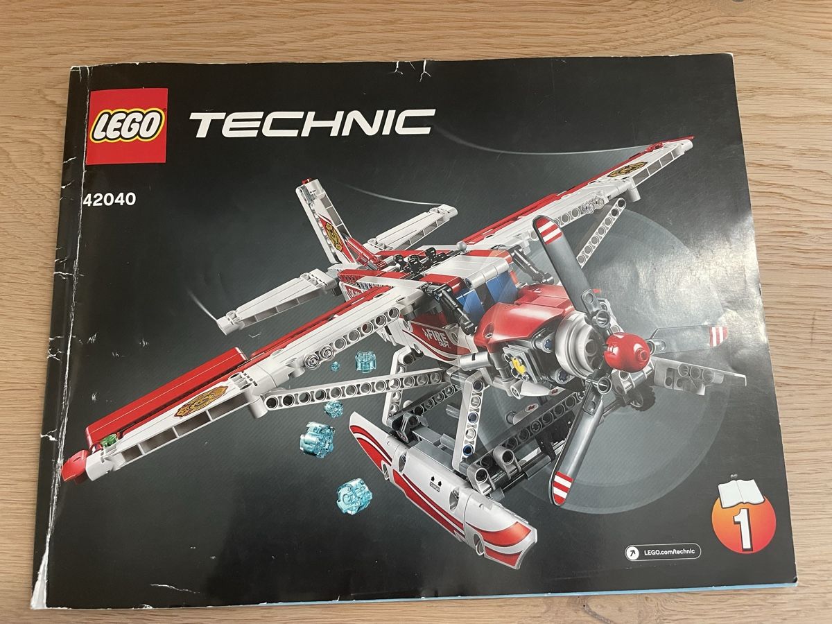 Lego Kit di costruzioni: Lego technic 42040 Löschflugzeug komplett – Usato da Wabern venduto da libera82 3