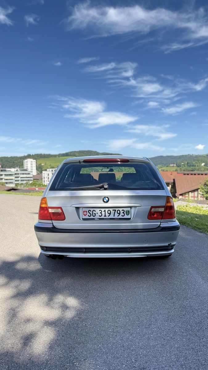 BMW Automobili: BMW 320i Touring Ab MFK – Usato da Bazenheid venduto da lac_j2b5 3